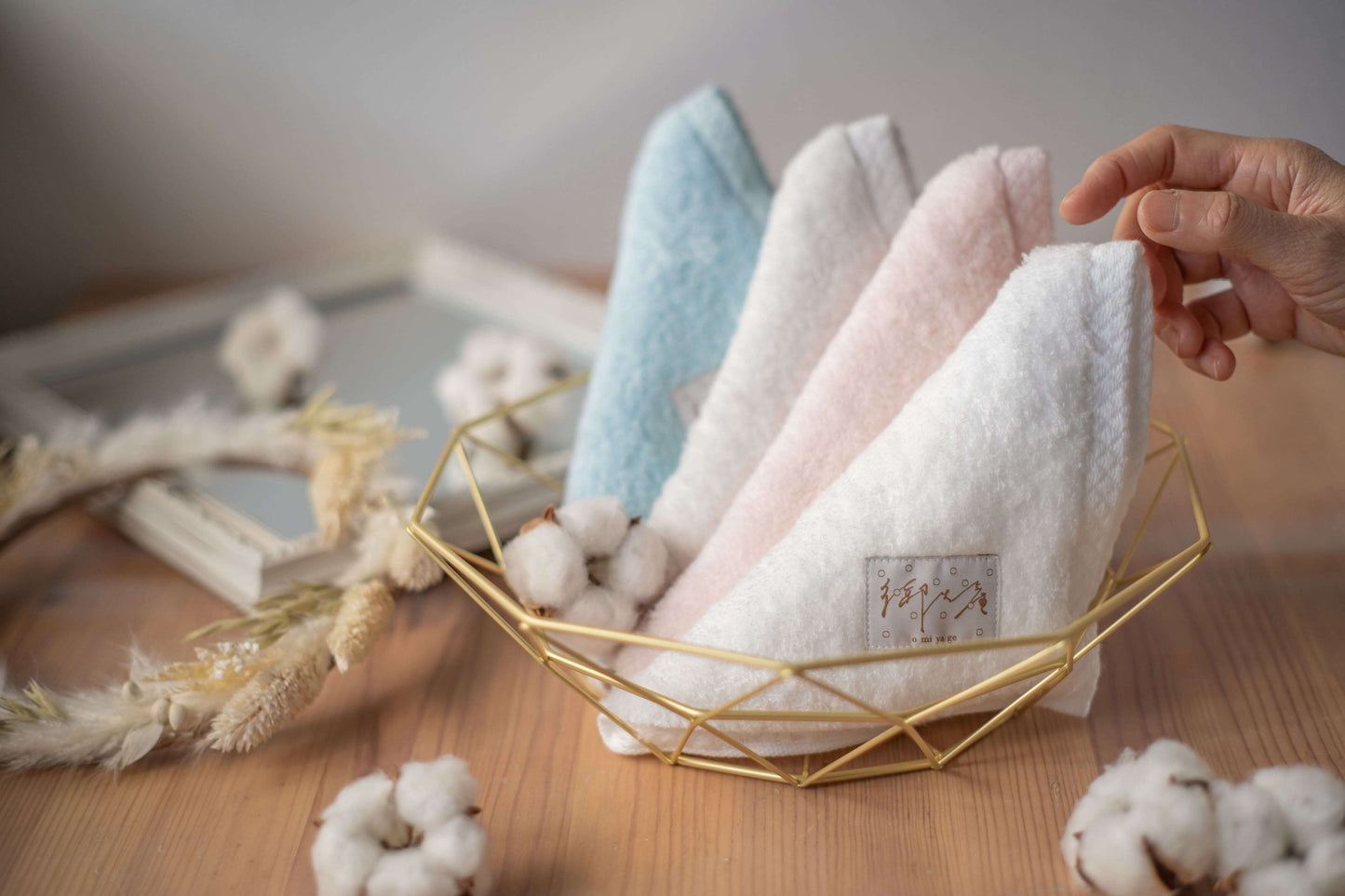 Different colors of Omiyage Japanese Towels from Japarcana