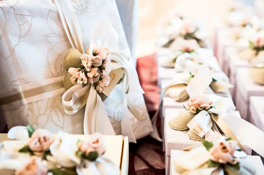 8 Thoughtful Wedding Gift Ideas for Newlyweds